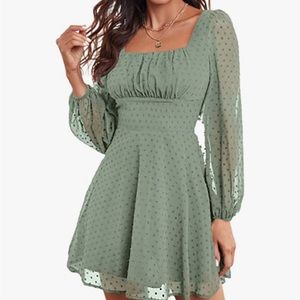 Green flowy dress- so cute for wineries